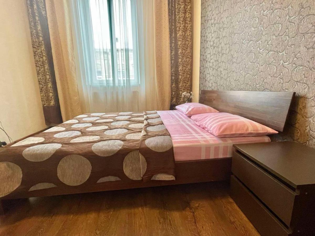 Крехівська 5,Апартаменти В Центрі, Дві Спальні Lwów Zewnętrze zdjęcie